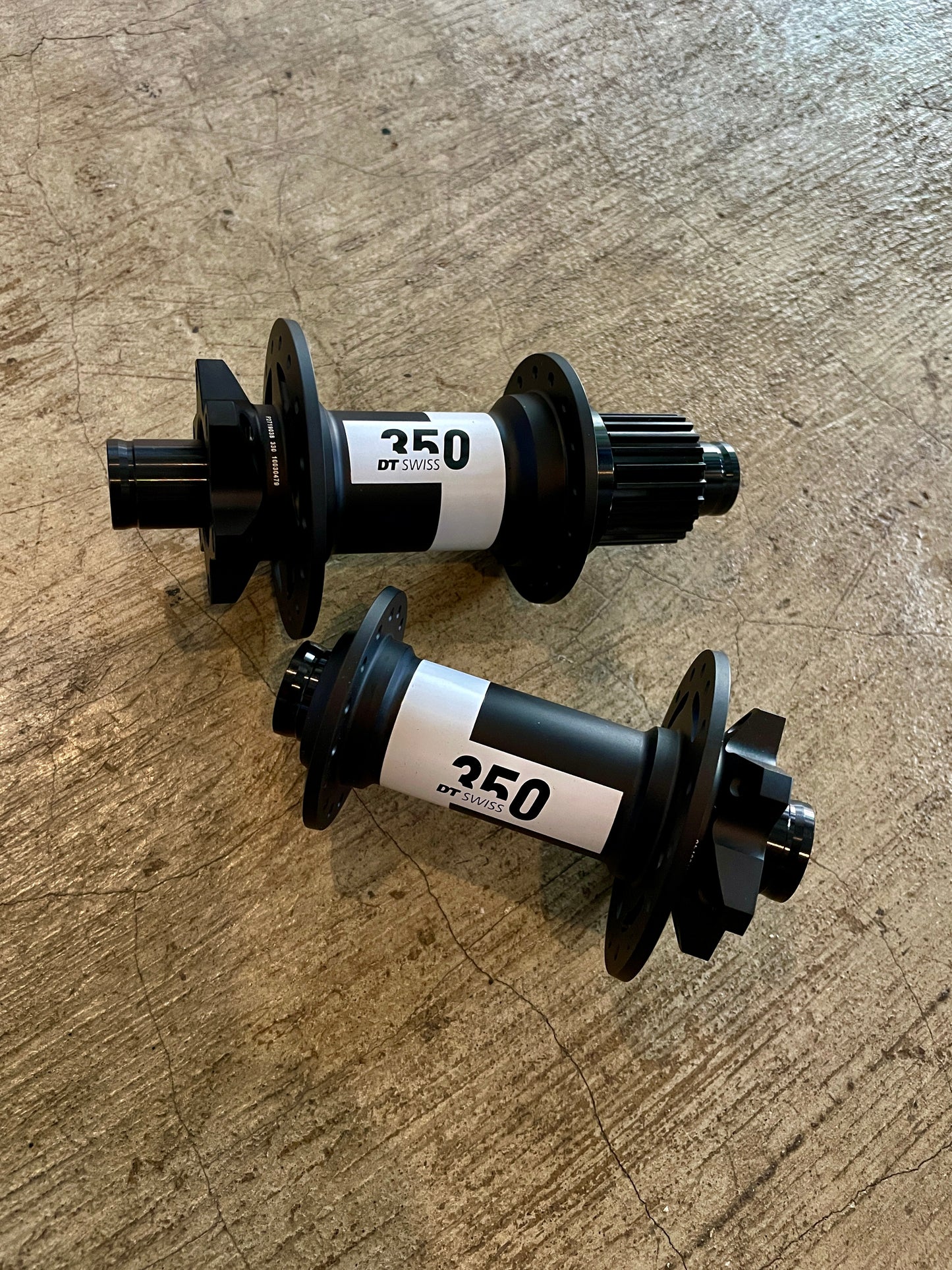 DT Swiss 350 Ratchet Hubs 32H Boost - Bolt Type - Microspline/Xd Drive