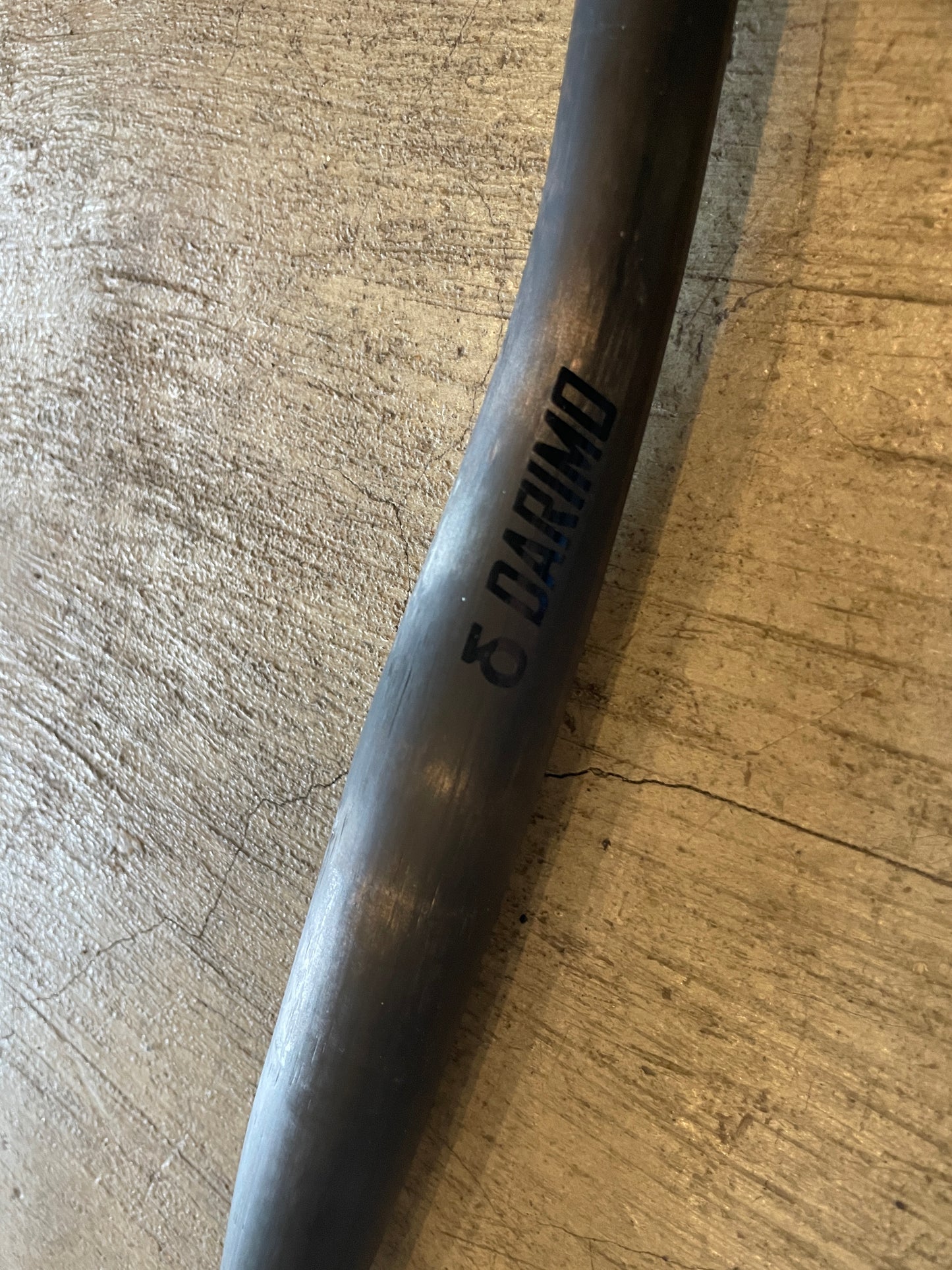 Darimo Carbon MTB Handlebar 670mm Matte With supacaz grips