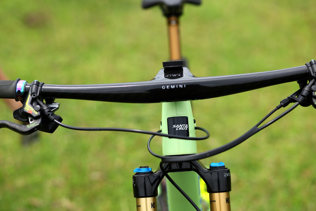 Mountain Bike Cockpit Setup Guide: Handlebars, Stems & Grips