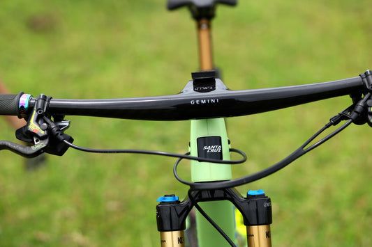 Mountain Bike Cockpit Setup Guide: Handlebars, Stems & Grips