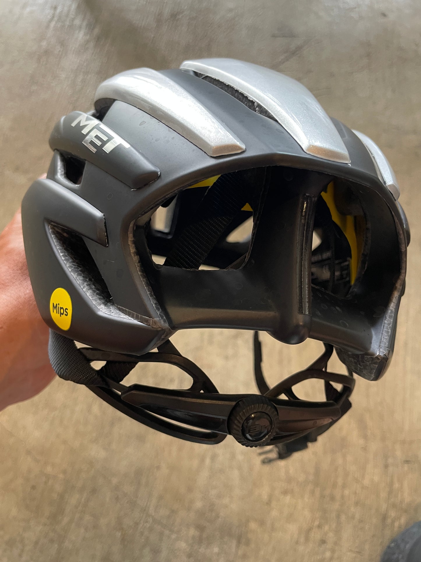 Met M126 Trenta Helmet Size Small