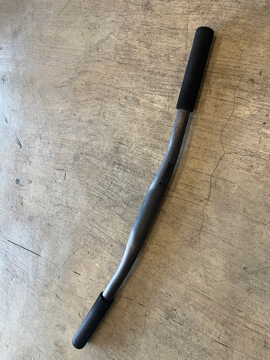 Darimo Carbon MTB Handlebar 670mm Matte With supacaz grips