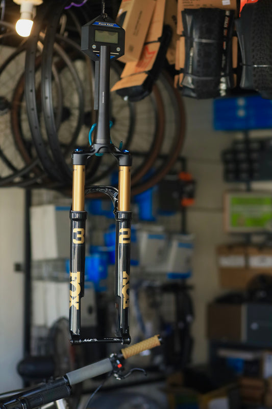 Fox Fork Float 2026 32 29 100mm Shiny Black Kashima