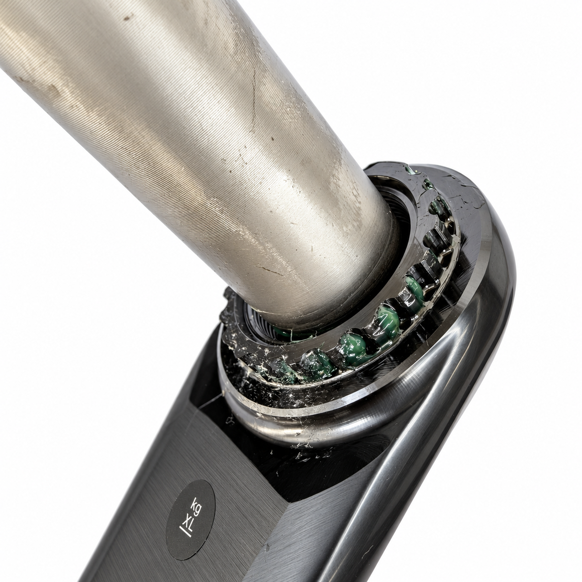 Shimano Deore XT FC-M8200 spindle interface detail