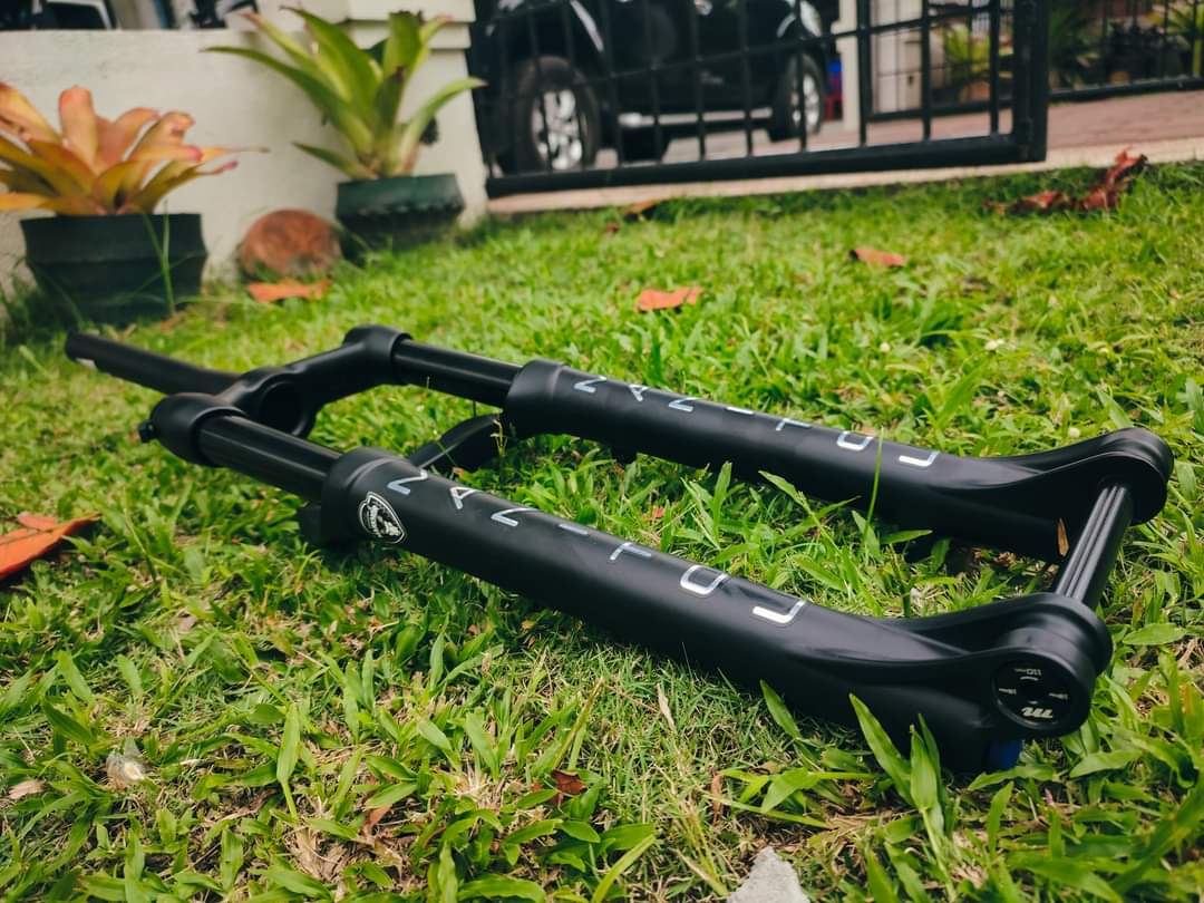 Manitou 29er Boost Air Forks
