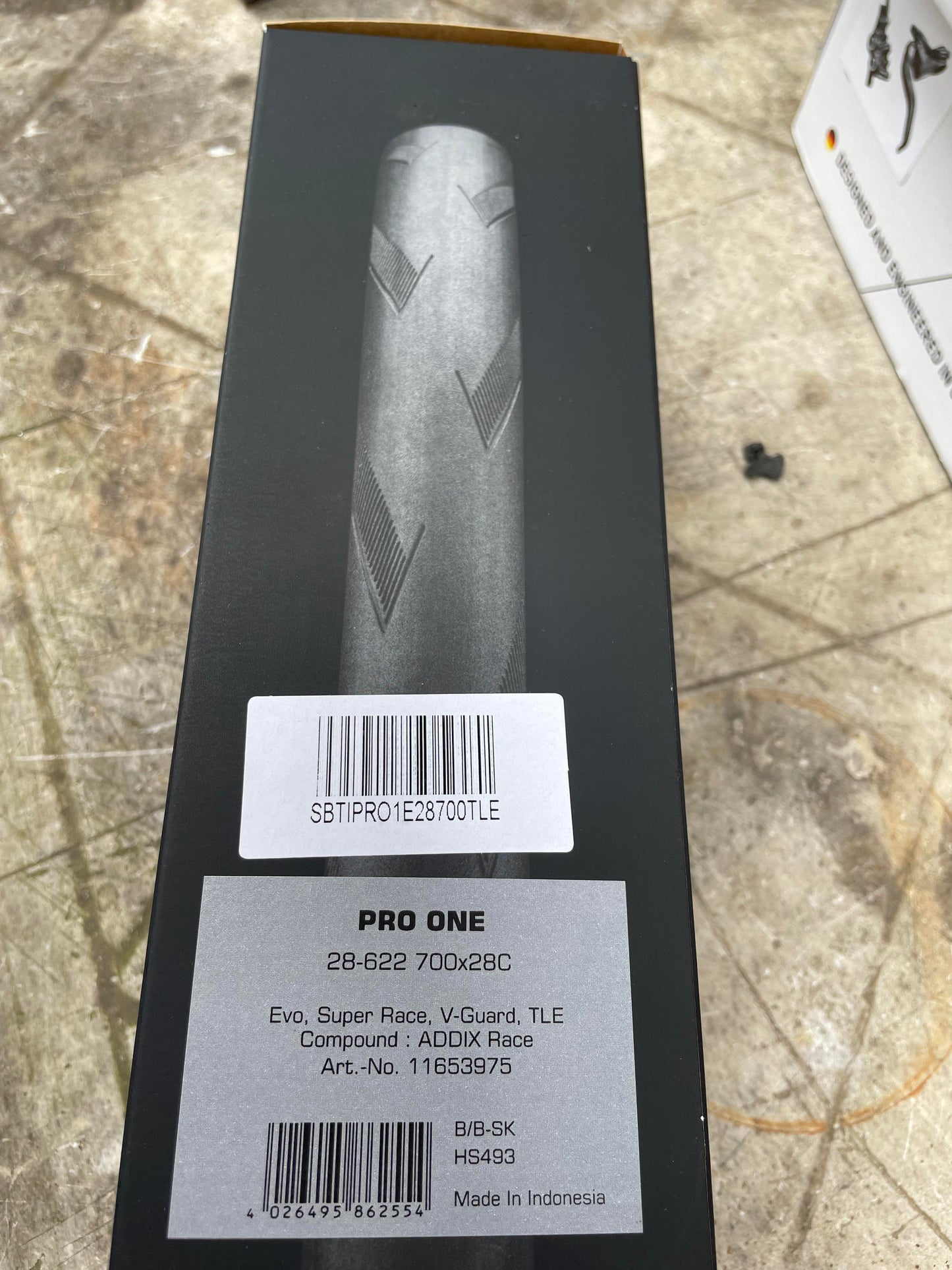 Schwalbe Pro One Tubeless Tire 700x28c