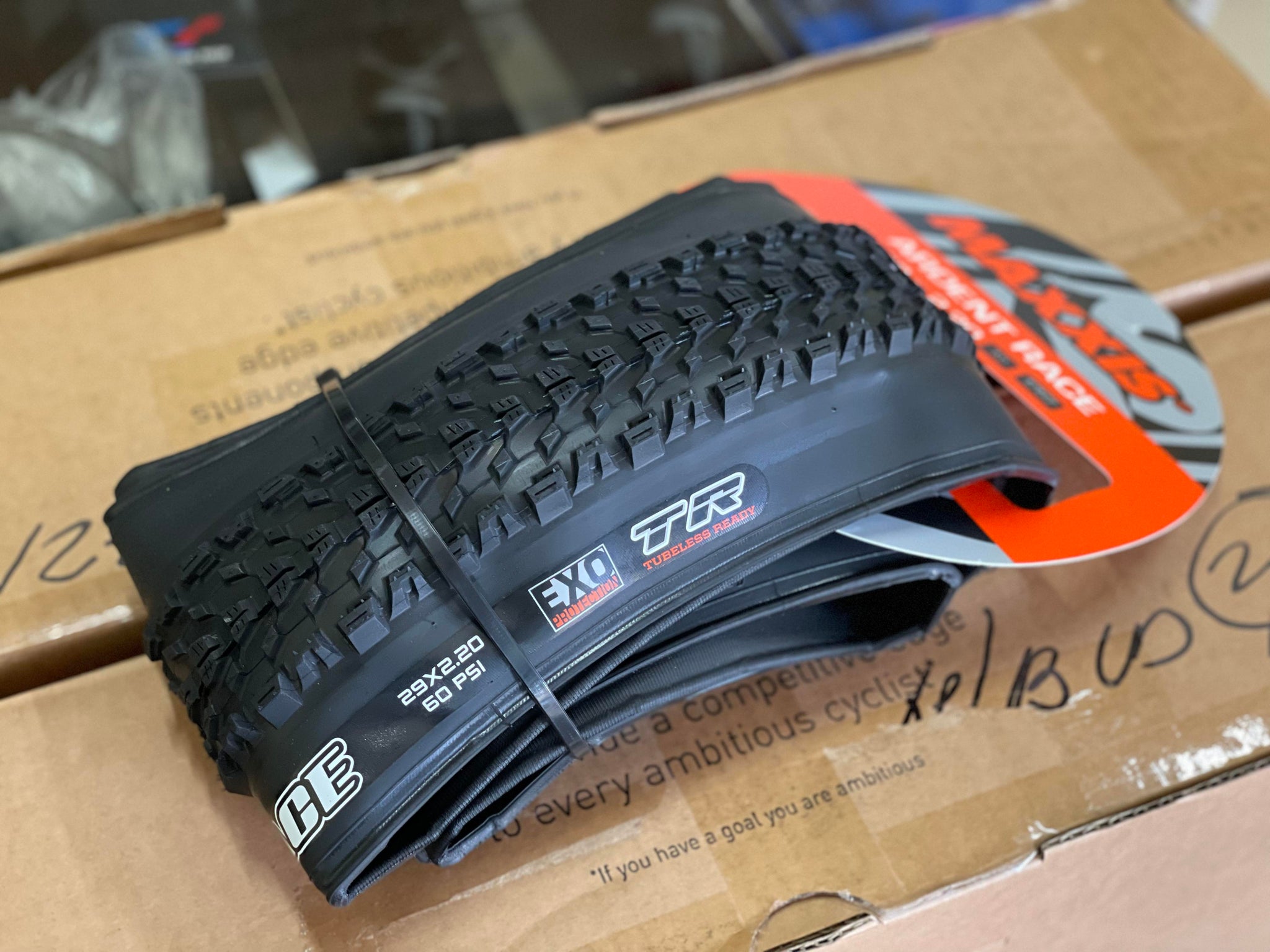 Maxxis Tires Ardent Race 29